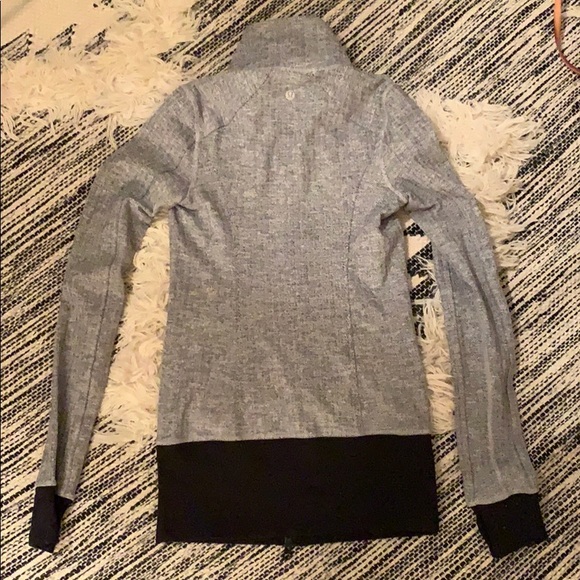 Lululemon Nice Asana Jacket in Herringbone - Picture 7 of 8